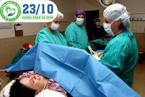 hỗ trợ điều trị u xơ tử cung bằng phương pháp tiểu phẫu