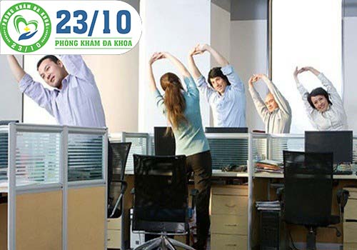 Nên giải lao giữa giờ đối với công việc phải đứng hoặc ngồi lâu.