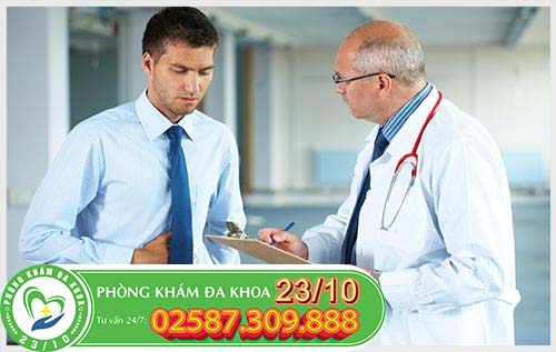 Lắng nghe lời khuyên của bác sĩ trong quá trình hỗ trợ điều trị viêm đường tiết niệu