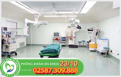 Phòng khám 23/10 được trang bị đầy đủ hệ thống trang thiết bị y tế hiện đại